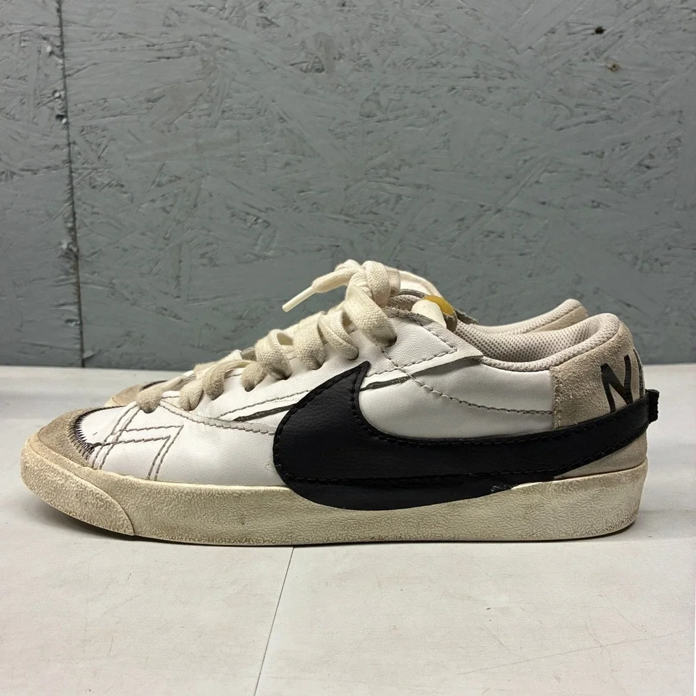 Nike Blazer Low 77 Jumbo Mens Size 11 White Black Sneakers DN2158-101 Casual